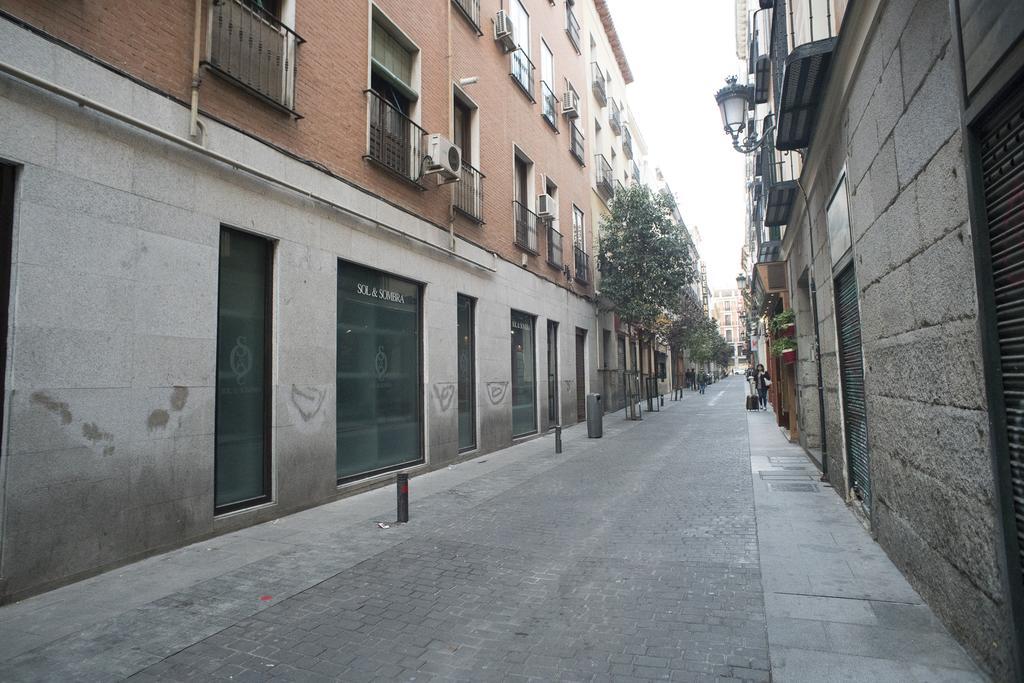 Hostal Bianco Madrid Exterior photo